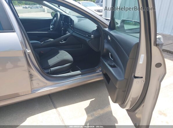 KMHLL4AG2PU545123 2023 HYUNDAI ELANTRA Серый Вид салона спереди