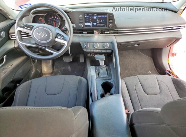 KMHLL4AG4PU475883 2023 HYUNDAI ELANTRA Red Вид панелі приладів