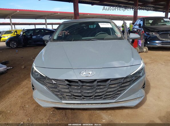 KMHLL4AGXNU303709 2022 HYUNDAI ELANTRA Gray ხელსაწყოთა პანელის ხედი