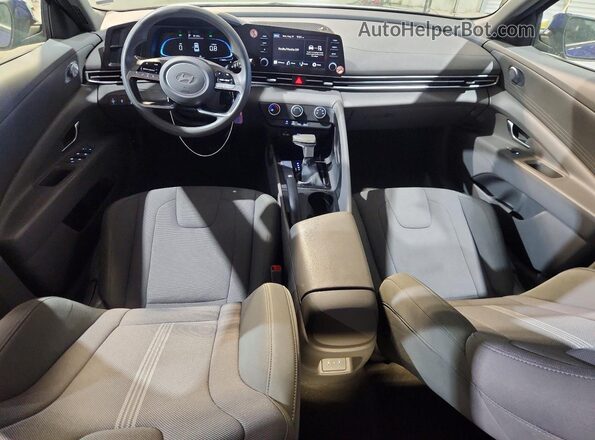 KMHLL4DG1SU888946 2025 HYUNDAI ELANTRA Blue Dashboard view