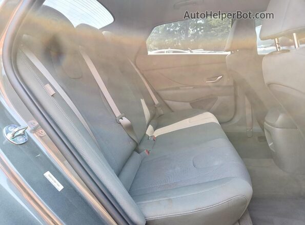 KMHLL4DG1TU132552 2026 HYUNDAI ELANTRA Gray Widok tylnych siedzeń
