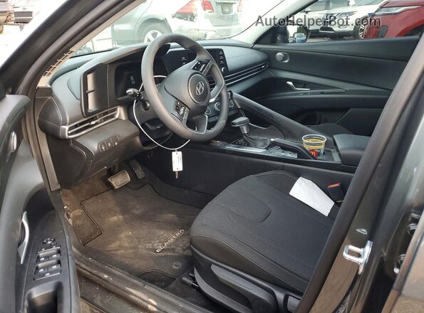 KMHLL4DG2TU175698 2026 HYUNDAI ELANTRA Gray Vista del salpicadero