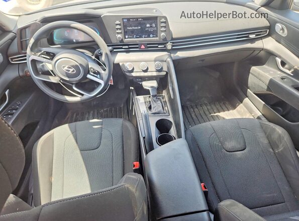 KMHLL4DG4SU025963 2025 HYUNDAI ELANTRA Blue წინა პანელის ხედი
