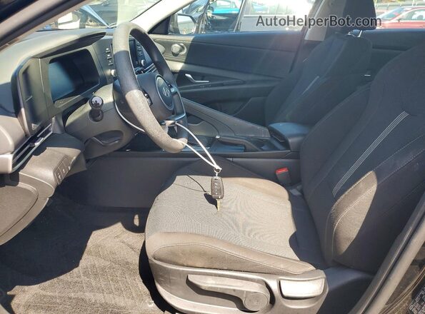 KMHLL4DG5SU992646 2025 HYUNDAI ELANTRA Black Սալոնի դիմացի տեսք