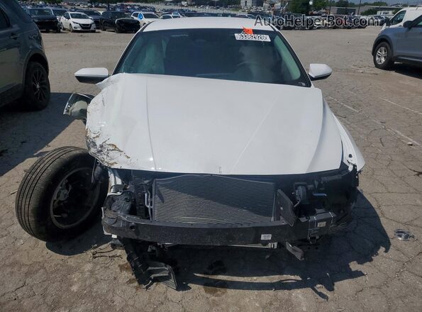 KMHLL4DG5TU215563 2026 HYUNDAI ELANTRA White Front view