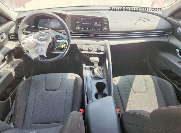KMHLL4DG8SU014450 2025 HYUNDAI ELANTRA Red Вид панелі приладів