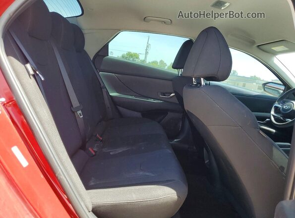 KMHLL4DG8SU957048 2025 HYUNDAI ELANTRA Red Widok tylnych siedzeń