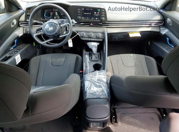 KMHLL4DG9TU175553 2026 HYUNDAI ELANTRA Серый Вид панели приборов