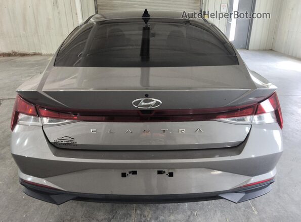 KMHLM4AG1MU068922 2021 HYUNDAI ELANTRA Silver 