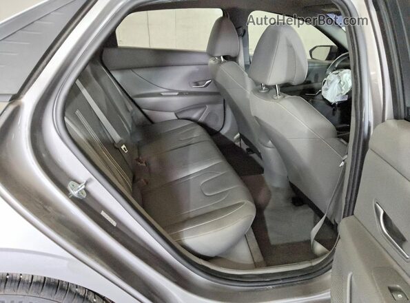 KMHLM4AG1MU068922 2021 HYUNDAI ELANTRA Silver Вид задніх сидінь