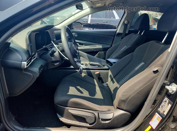 KMHLM4AG2MU148715 2021 HYUNDAI ELANTRA Black Front interior view