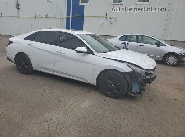 KMHLM4AG2PU424282 2023 HYUNDAI ELANTRA White Front right