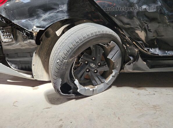 KMHLM4AG4MU117482 2021 HYUNDAI ELANTRA Black 