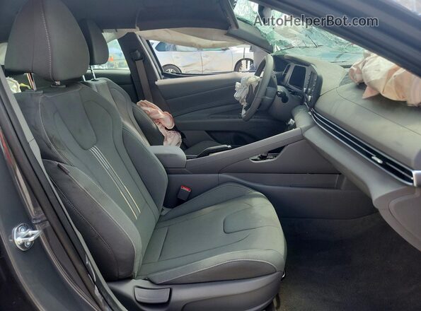 KMHLM4DG0TU127789 2026 HYUNDAI ELANTRA Gray Front interior view