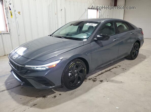 KMHLM4DG1TU179318 2026 HYUNDAI ELANTRA Gray Widok naklejki z numerem VIN