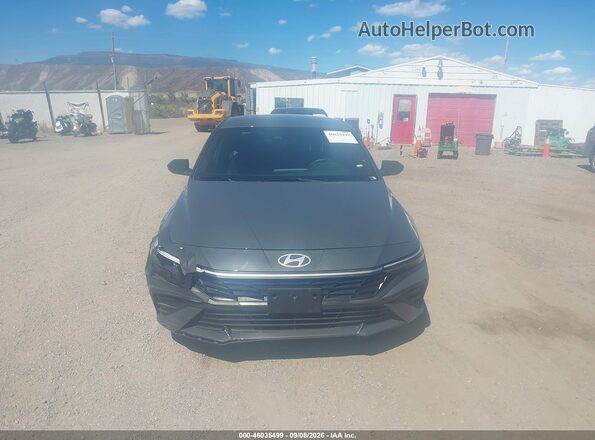 KMHLM4DG2TU235542 2026 HYUNDAI ELANTRA Gray Սարքավորումների վահանակի տեսք