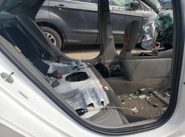 KMHLM4DG6RU699376 2024 HYUNDAI ELANTRA White Հետևի նստատեղերի տեսք