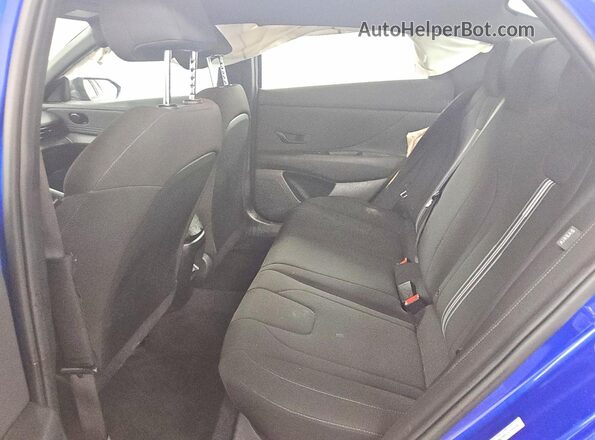 KMHLM4DG7TU099490 2026 HYUNDAI ELANTRA Blue Вид задніх сидінь