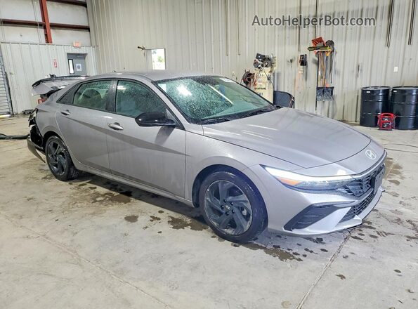 KMHLM4DG7TU110522 2026 HYUNDAI ELANTRA Silver Przód prawy