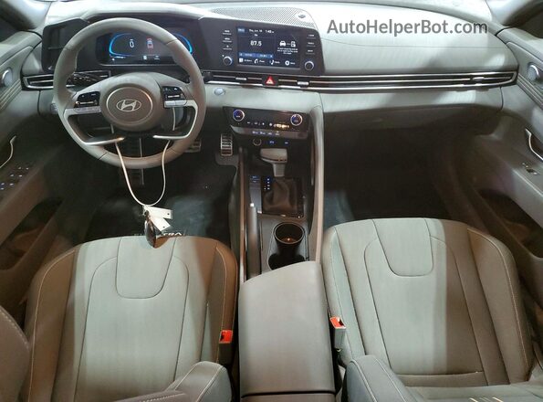 KMHLM4DG7TU110522 2026 HYUNDAI ELANTRA Silver Widok deski rozdzielczej