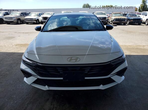 KMHLM4DG7TU150244 2026 HYUNDAI ELANTRA White Front view