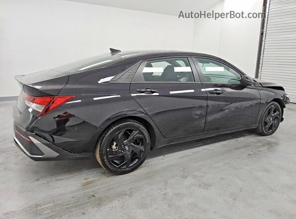 KMHLM4DG8TU099725 2026 HYUNDAI ELANTRA Black Rear right