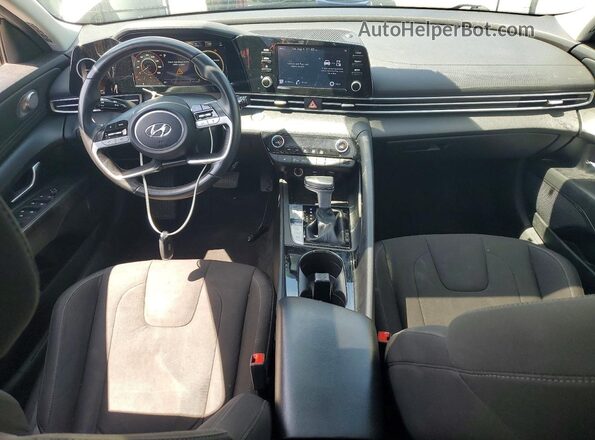 KMHLN4AG0MU099043 2021 HYUNDAI ELANTRA Silver Dashboard view