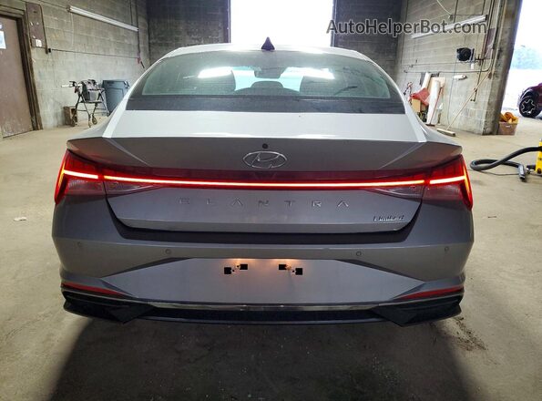 KMHLP4AG0MU114053 2021 HYUNDAI ELANTRA Gray Vista trasera