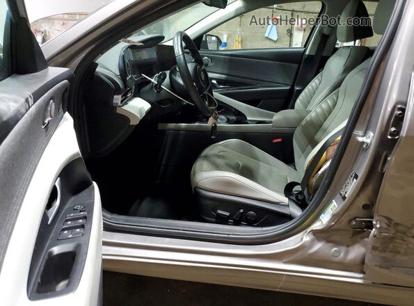 KMHLP4AG0MU114053 2021 HYUNDAI ELANTRA Gray Vista interior delantera