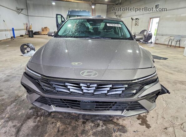 KMHLP4DG2RU678368 2024 HYUNDAI ELANTRA Silver Դիմացի տեսք