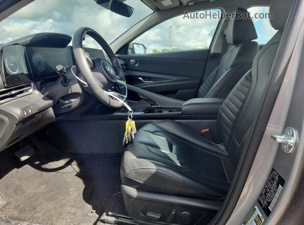 KMHLP4DGXSU979184 2025 HYUNDAI ELANTRA Silver Front interior view