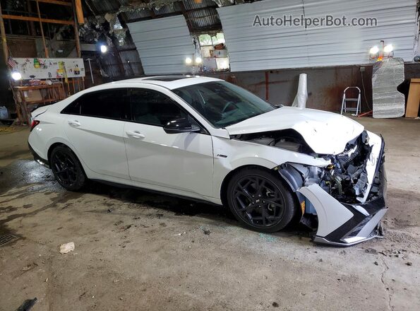 KMHLR4DFXSU965335 2025 HYUNDAI ELANTRA Белый Передняя правая четверть