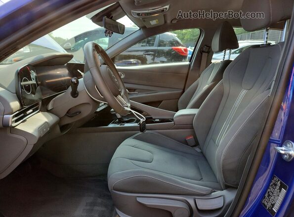 KMHLS4AG4PU601288 2023 HYUNDAI ELANTRA Blue Widok wnętrza z przodu