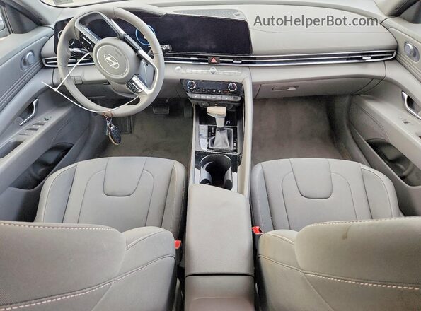 KMHLS4DG0RU694048 2024 HYUNDAI ELANTRA Silver Вид панелі приладів