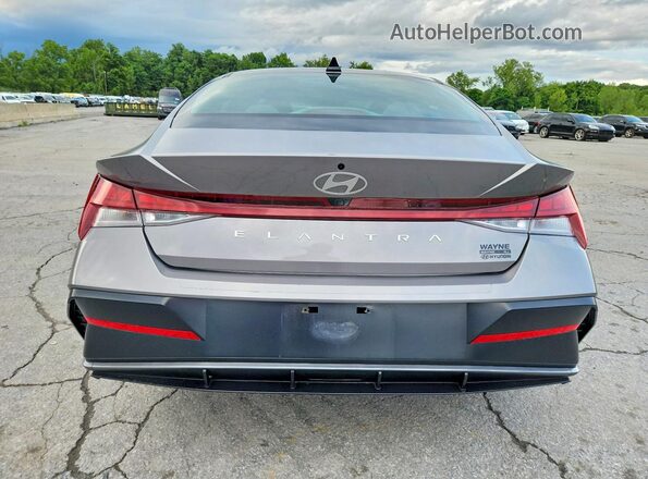 KMHLS4DG0RU694048 2024 HYUNDAI ELANTRA Silver Вид ззаду