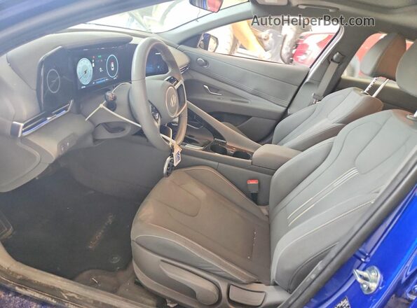 KMHLS4DG0RU789404 2024 HYUNDAI ELANTRA Blue Vista interior delantera