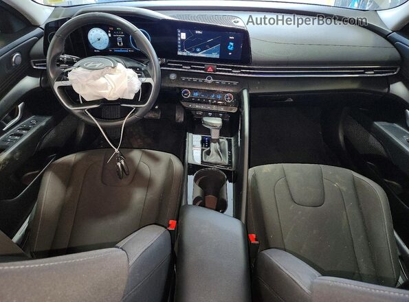 KMHLS4DG1RU675752 2024 HYUNDAI ELANTRA Gray Вид панелі приладів