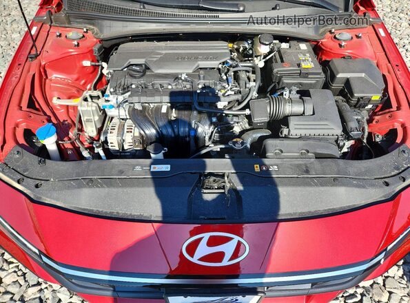 KMHLS4DG2TU127167 2026 HYUNDAI ELANTRA Red უკანა სალონის ხედი
