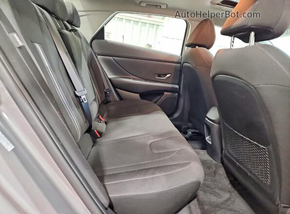 KMHLS4DG3RU675655 2024 HYUNDAI ELANTRA Gray Հետևի նստատեղերի տեսք