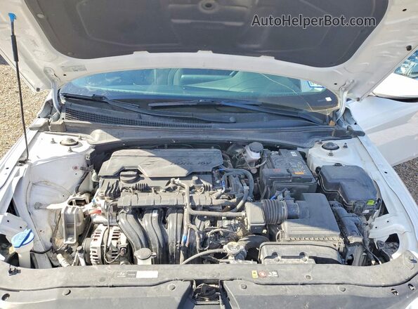 KMHLS4DG5RU700197 2024 HYUNDAI ELANTRA White Вид задньої частини салону