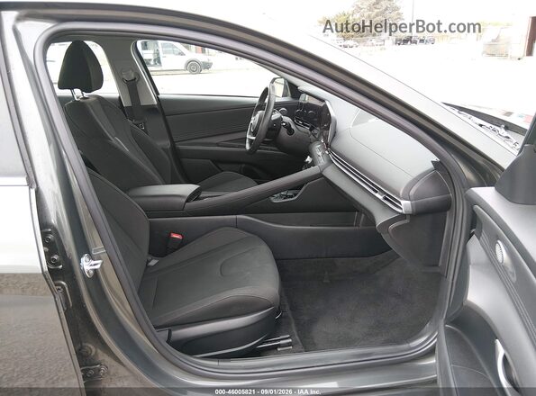 KMHLS4DG6SU044565 2025 HYUNDAI ELANTRA Gray Սալոնի դիմացի տեսք