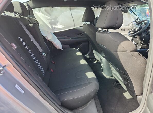 KMHLS4DG6TU106306 2026 HYUNDAI ELANTRA Gray Vista de los asientos traseros