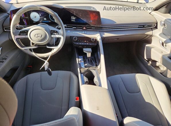 KMHLS4DG7SU033185 2025 HYUNDAI ELANTRA Blue Dashboard view