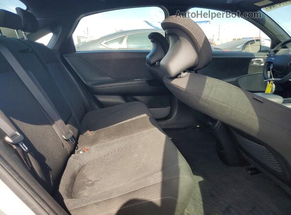 KMHM24AB0RA058213 2024 HYUNDAI IONIQ Silver Հետևի նստատեղերի տեսք