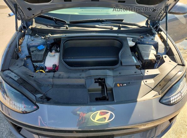 KMHM34AA8SA088599 2025 HYUNDAI IONIQ Gray Rear interior view