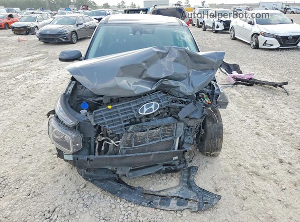 KMHRB8A38MU090503 2021 HYUNDAI VENUE Серый Вид спереди