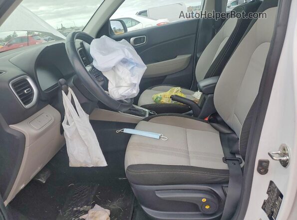 KMHRC8A31PU209753 2023 HYUNDAI VENUE White Widok wnętrza z przodu