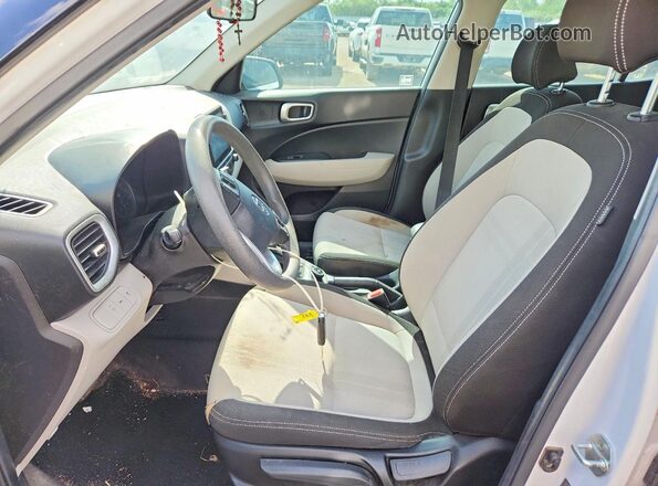 KMHRC8A34LU028947 2020 HYUNDAI VENUE White წინა სალონის ხედი