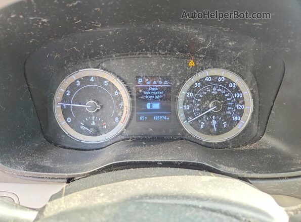 KMHRC8A34LU028947 2020 HYUNDAI VENUE White ხელსაწყოთა პანელის ხედი