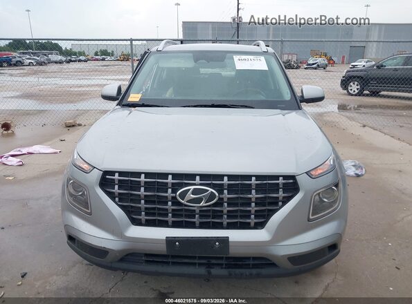 KMHRC8A34SU397189 2025 HYUNDAI VENUE Silver Вид задньої частини салону